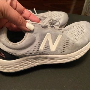 New balance like new woman’s size 8.5